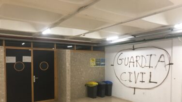 Aparece una diana en la Universidad Publica Vasca amenazando a la Guardia Civil