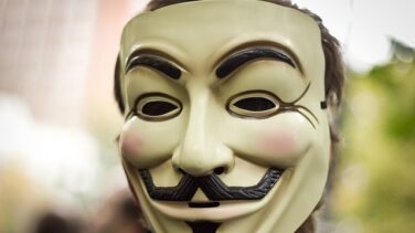 Los 'hackers' de Anonymous sabotean la web de los servicios secretos durante una hora