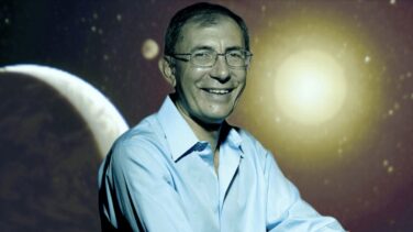 El hombre que fabrica 'vida' sintética para encontrarla en exoplanetas