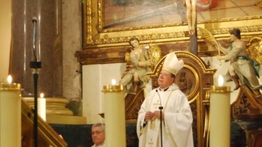 El arzobispo castrense arenga a los guardias civiles: "¡Ánimo, no estáis solos!"
