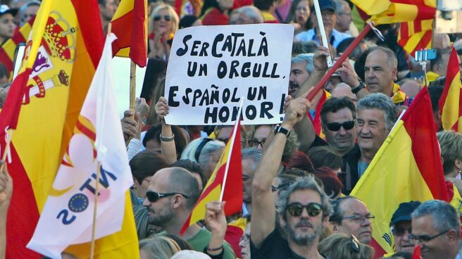Las imágenes y vídeos de la manifestación contra la independencia en Barcelona