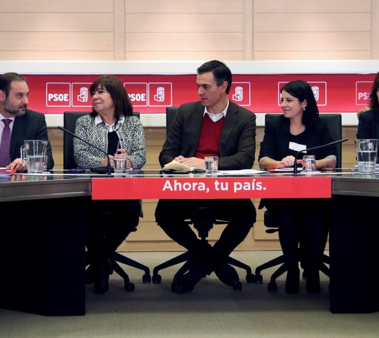 El PSOE, contra los jueces: "Es una muy mala noticia en lo político y en lo judicial"