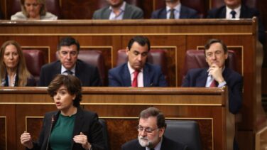 El Gobierno avisa a Podemos: su indefinición sobre Cataluña le llevará a la autodestrucción