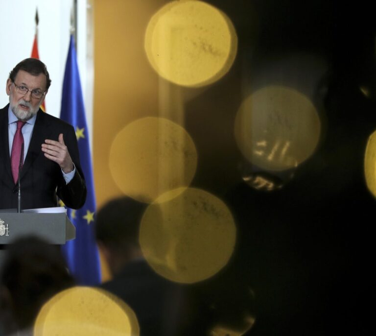 Rajoy advierte a los independentistas: "La ley no permitirá nuevas rupturas"