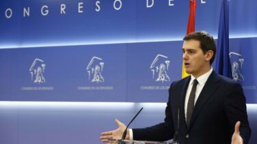 Albert Rivera se lanza a por el PP y el PSOE: "Estamos en un fin de ciclo"