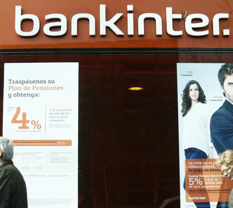 Un fallo técnico volatiliza miles de euros de clientes de Bankinter al duplicar los pagos con tarjeta