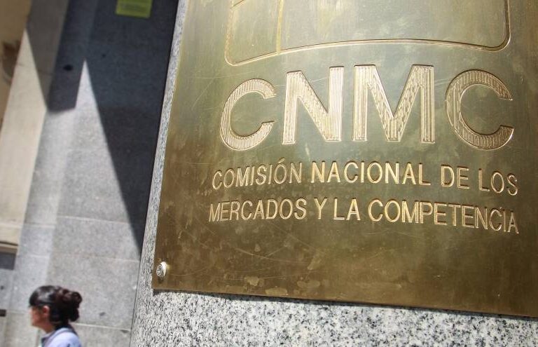 La CNMC investiga a las agencias de viajes de El Corte Inglés, Ávoris y Nautalia por posible reparto de licitaciones