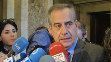 Corbacho: "El PSC debe decir antes de las elecciones si va a repetir un tripartito en Barcelona"