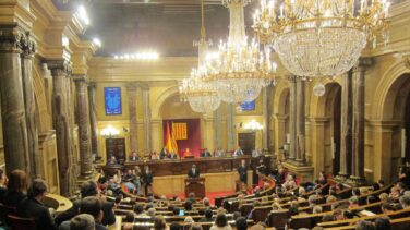 Pulso de Puigdemont: investidura o elecciones