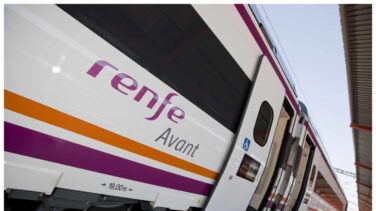 Renfe lanzará un AVE 'low cost' en 2020 con descuentos del 40% en el billete