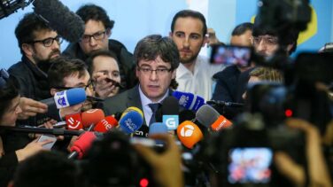 La presidenta del PdeCat pide formar Gobierno "lo antes posible" tras la "amenaza" de Rajoy