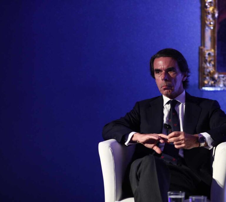 Villarejo asegura en las grabaciones que el ahora ‘número dos’ de Defensa pagó pinchazos a Aznar