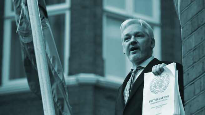 Assange y Podemos, la desestabilización como objetivo compartido