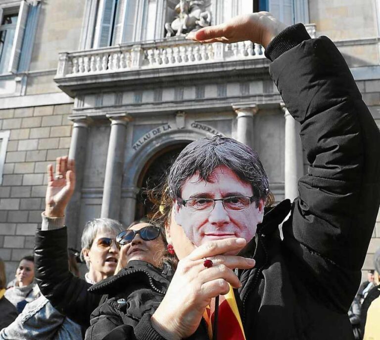 La directiva europea que permitiría juzgar al huido Puigdemont