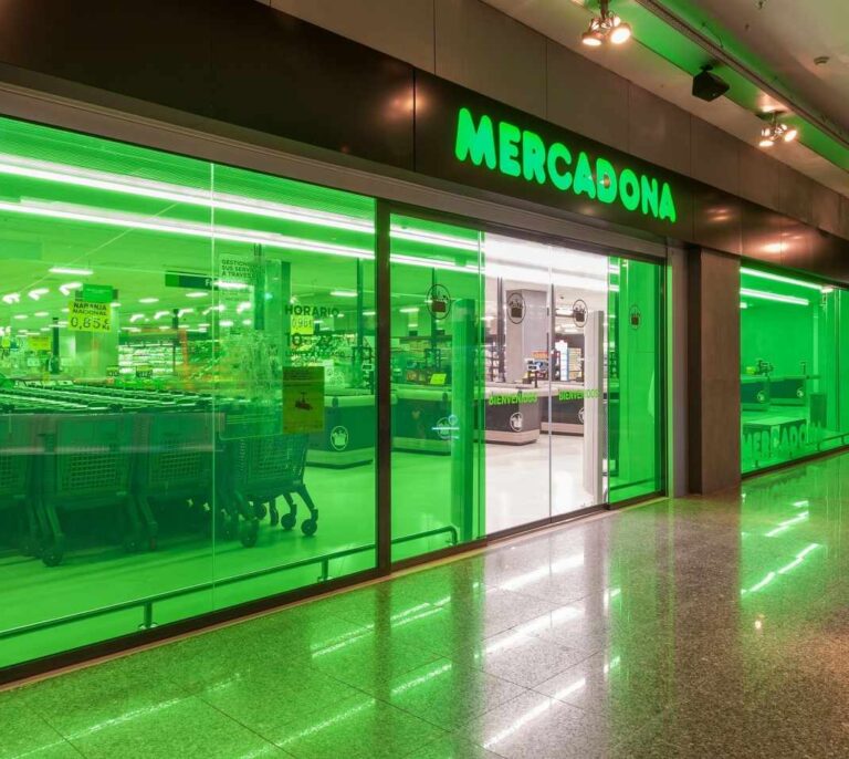 Mercadona prepara su desembarco en Portugal en 2019 con cuatro supermercados