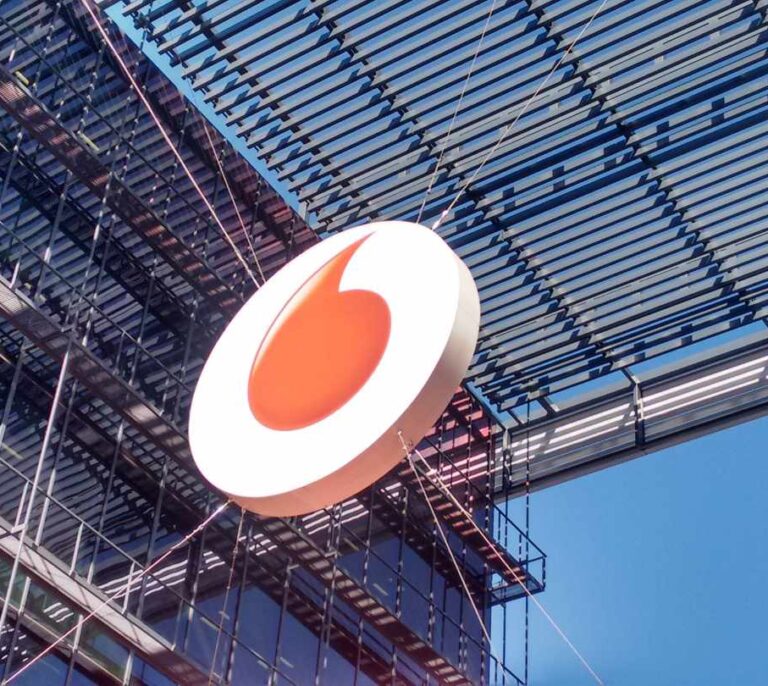 Vodafone inyecta 2.500 millones en su filial en España por la caída de ingresos prevista