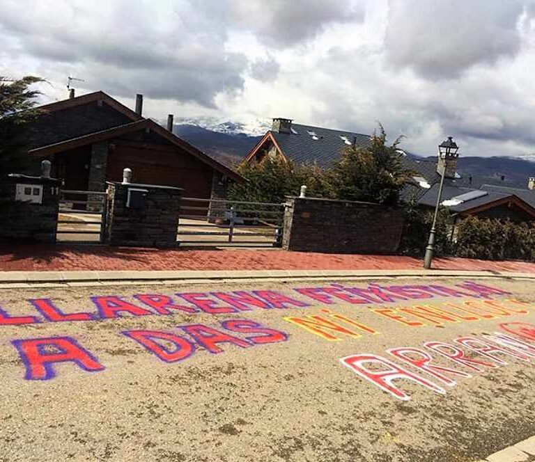 El CGPJ pide protección para el juez Llarena y su familia tras las pintadas en su casa