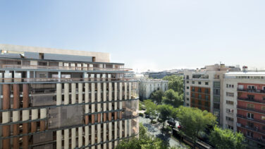 Fortunas latinoamericanas compran la mitad del que fuera el edificio más caro de Madrid