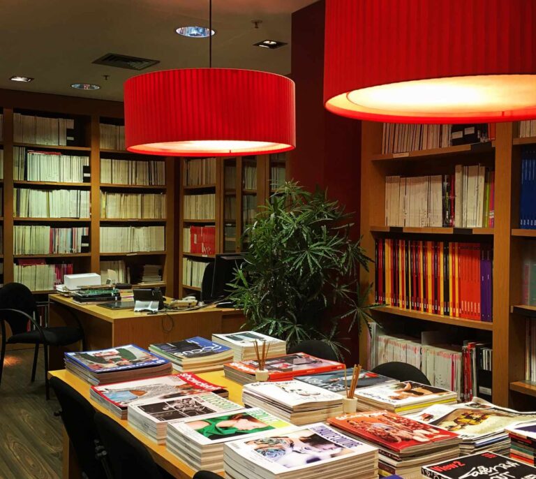 La biblioteca donde se inspiran los diseñadores de El Corte Inglés