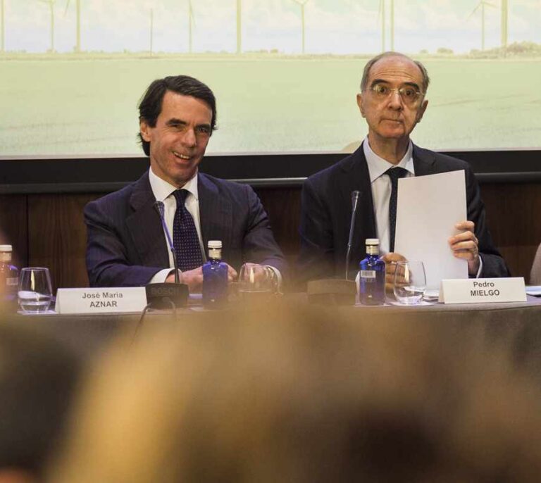 La Fundación de Aznar dice que ninguna nuclear gana dinero por los altos impuestos