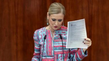 La presidenta del Tribunal declara que su firma es falsa y que nunca evaluó a Cifuentes