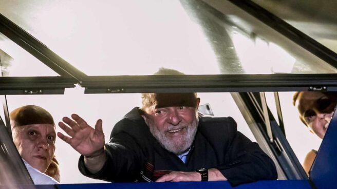 Un juez brasileño ordena la puesta en libertad del expresidente Lula