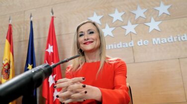 Cifuentes renunció al máster tras conocer que el rector estaba dispuesto a retirárselo