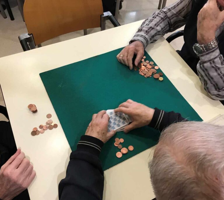 Los Presupuestos revelan que cada vez menos españoles invierten en planes de pensiones