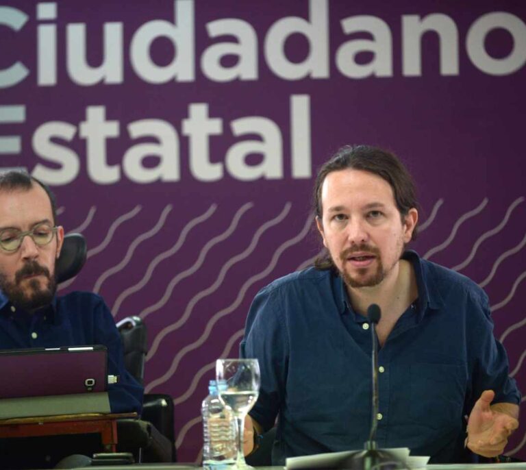 Podemos pide a sus bases poner mesas de votación callejeras en apoyo a Iglesias y Montero