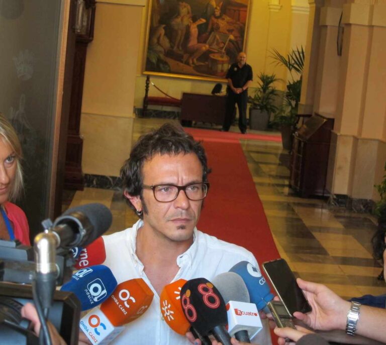 Condenado Kichi, el alcalde de Cádiz, por calumnias al anterior gobierno del PP