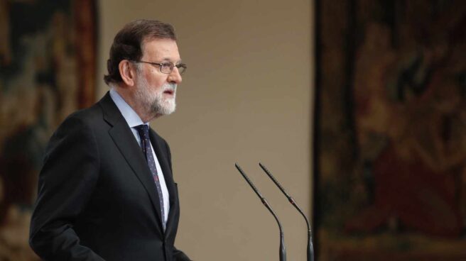 Rajoy: "Los crímenes de ETA se seguirán investigando y las condenas se seguirán cumpliendo"
