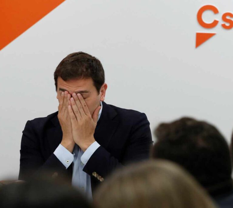 Albert Rivera, entre la espada y la pared