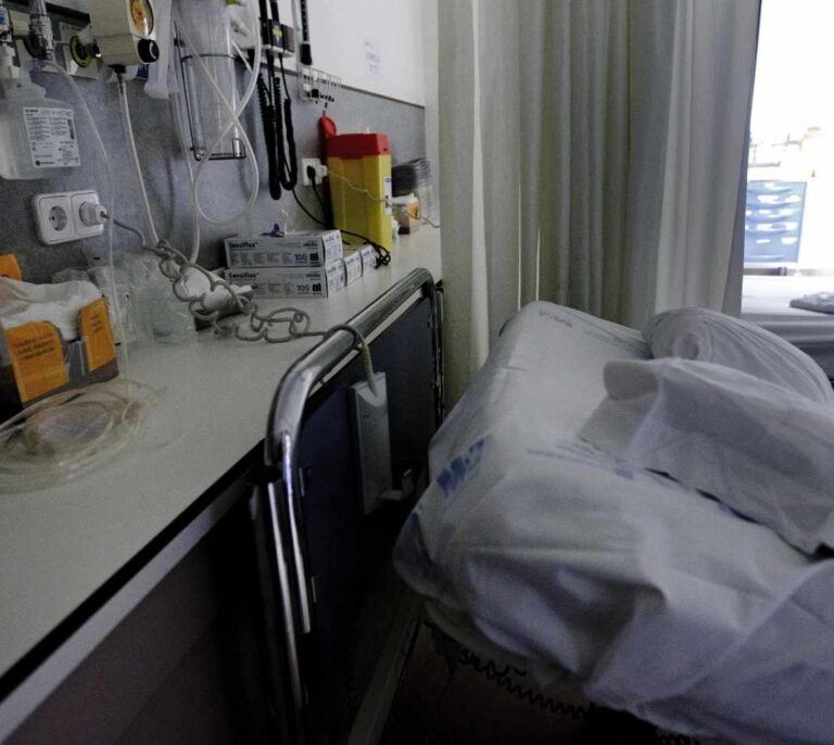El PSOE propone incluir la eutanasia como un prestación básica del Sistema de Salud