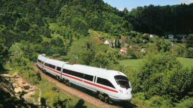 Deutsche Bahn desafía a Renfe y pide competir en la línea Oporto-Vigo
