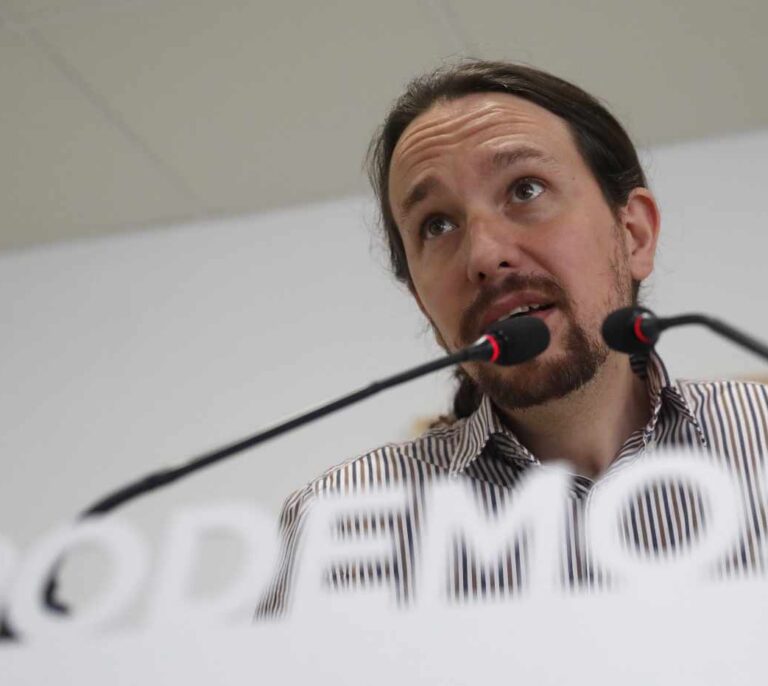 Iglesias descarta dimitir tras la consulta del chalet: "Mi obligación es seguir al frente"