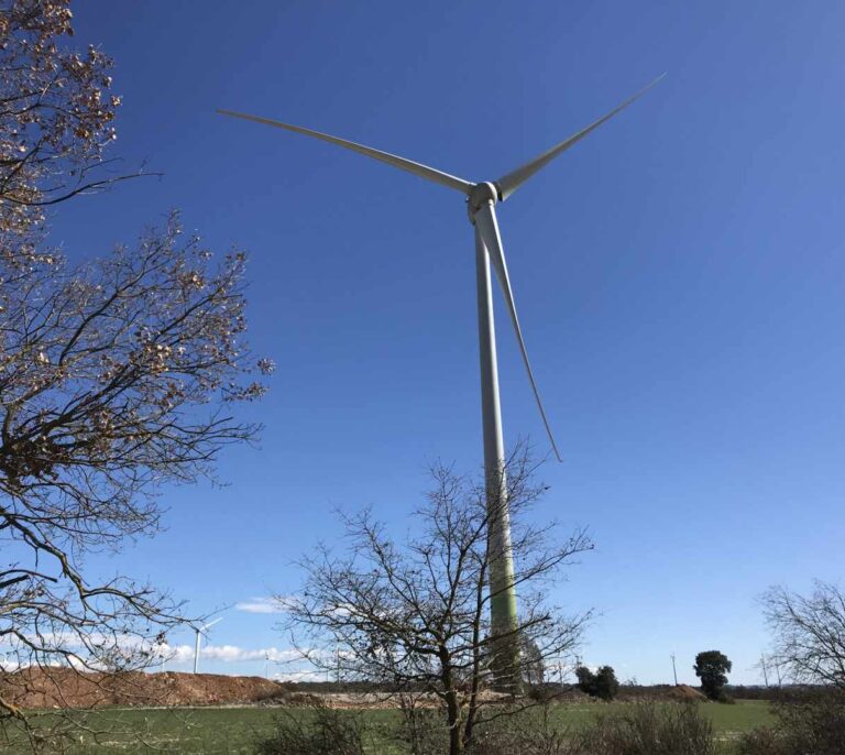 Molinos eólicos comunitarios, nuevos aires para la energía