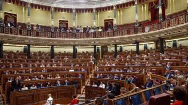 Los políticos generan en España más desconfianza y odio que los banqueros