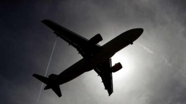 Las aerolíneas temen un caos en verano en los aeropuertos por colapso del control aéreo
