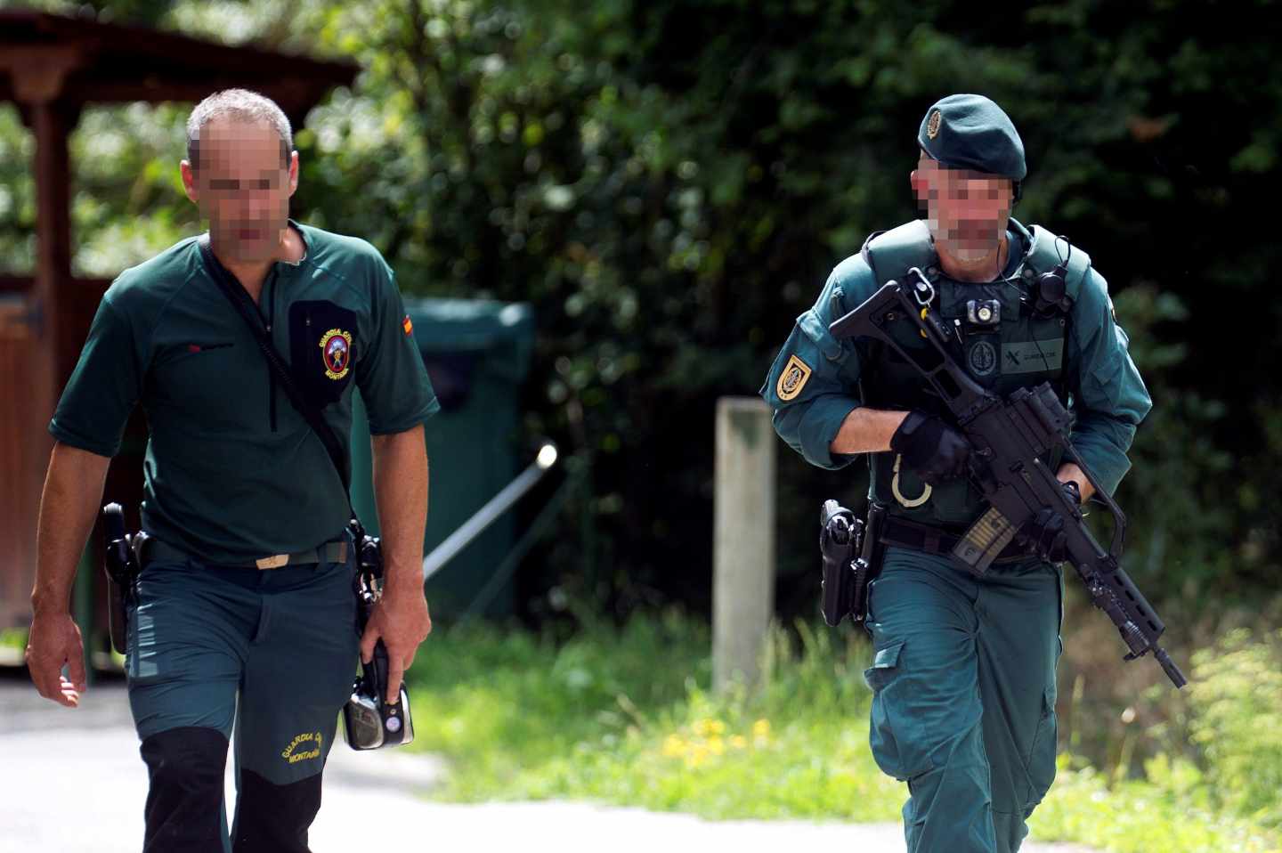 Agentes en operativo de búsqueda del hombre atrincherado en Turieno