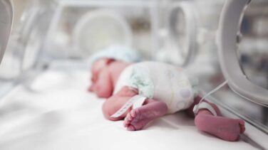 Bebés prematuros, el primer asalto de la vida