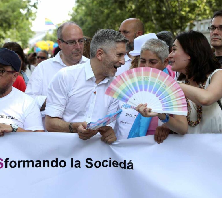 El gurú de Sánchez en Ferraz y Marlaska en Chueca: Moncloa entra en campaña electoral