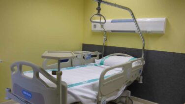 Los enfermeros denuncian el cierre de 14.000 camas este verano