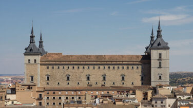 Podemos también quiere exhumar a los "traidores" Milans del Bosch y Moscardó del Alcázar de Toledo