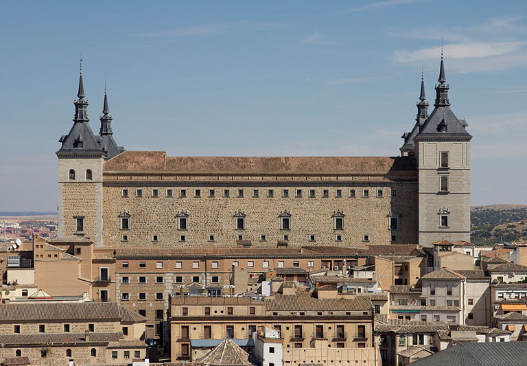 Podemos también quiere exhumar a los "traidores" Milans del Bosch y Moscardó del Alcázar de Toledo