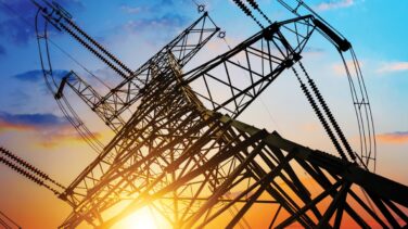 El gestor eléctrico en España calma a los usuarios: "No hay riesgo de falta de suministro"