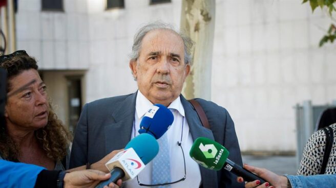 La juez ofrece a la Comunidad de Madrid acusar a Álvarez Conde por su 'tarjeta black'