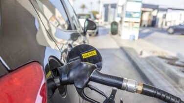 El Gobierno se abre a aplazar la prohibición de coches diésel y gasolina más allá de 2040