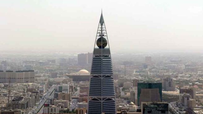 Resorts de lujo, ciudades nuevas... Occidente no romperá con Arabia Saudí (hasta 2030)