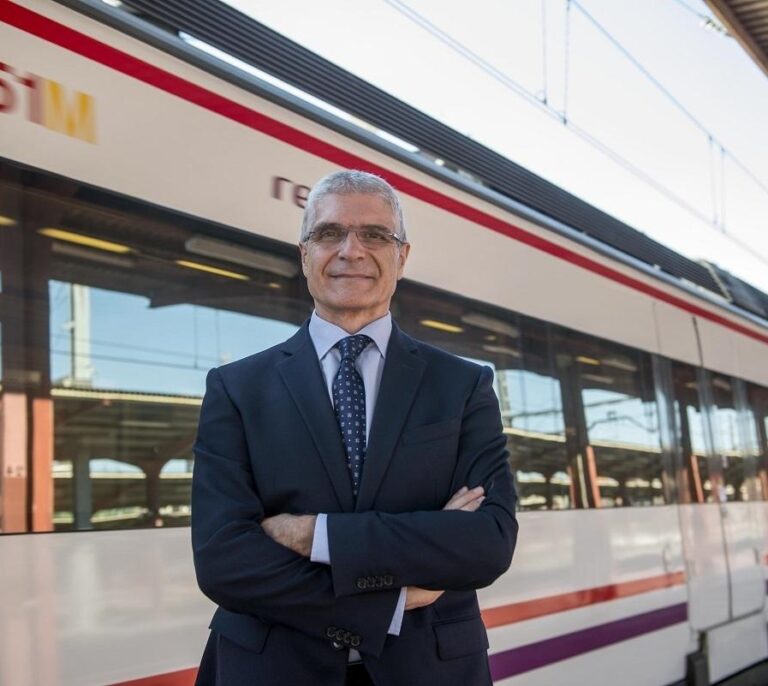 El presidente de Renfe pide perdón a los extremeños por los incidentes con el tren