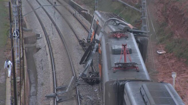 El descarrilamiento de un tren deja un muerto y 44 heridos, la mayoría leves